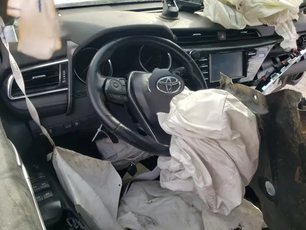 4T1B11HK7JU157497 2018 TOYOTA CAMRY - Image 8