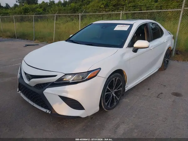 4T1B11HK7JU159010 2018 TOYOTA CAMRY - Image 2