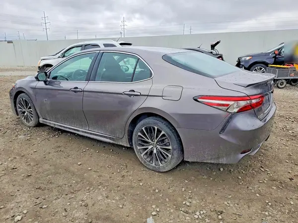 4T1B11HK7JU500146 2018 TOYOTA CAMRY - Image 2