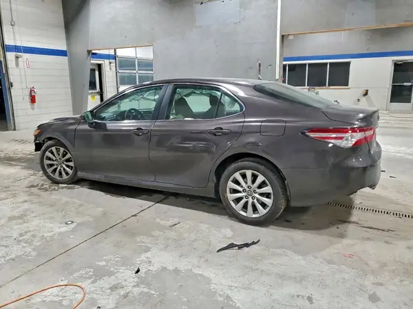 4T1B11HK7JU503516 2018 TOYOTA CAMRY - Image 2