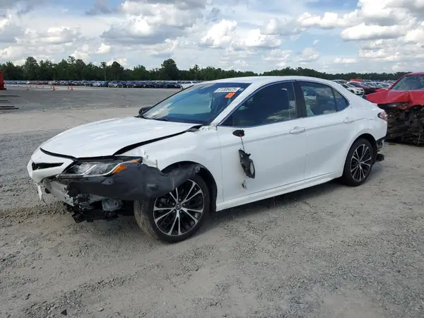 4T1B11HK7JU504648 2018 TOYOTA CAMRY - Image 1