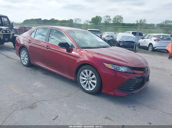 4T1B11HK7JU505296 2018 TOYOTA CAMRY - Image 1