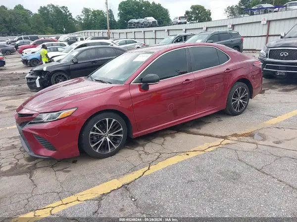 4T1B11HK7JU506397 2018 TOYOTA CAMRY - Image 2