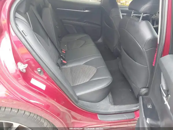 4T1B11HK7JU506397 2018 TOYOTA CAMRY - Image 8