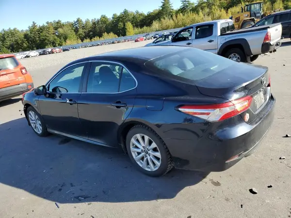 4T1B11HK7JU508540 2018 TOYOTA CAMRY - Image 2
