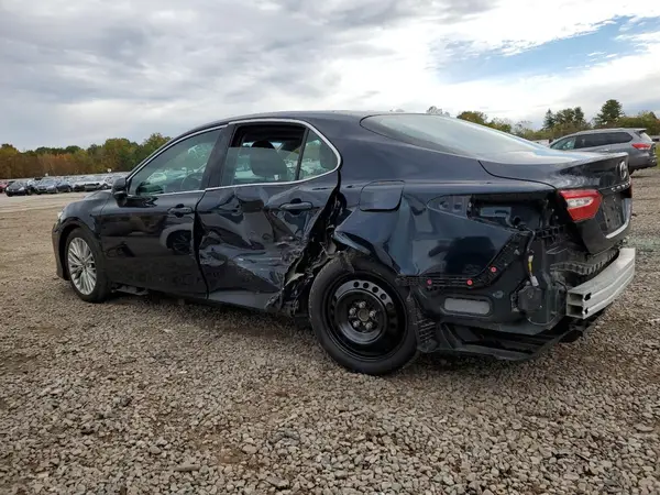 4T1B11HK7JU509459 2018 TOYOTA CAMRY - Image 2