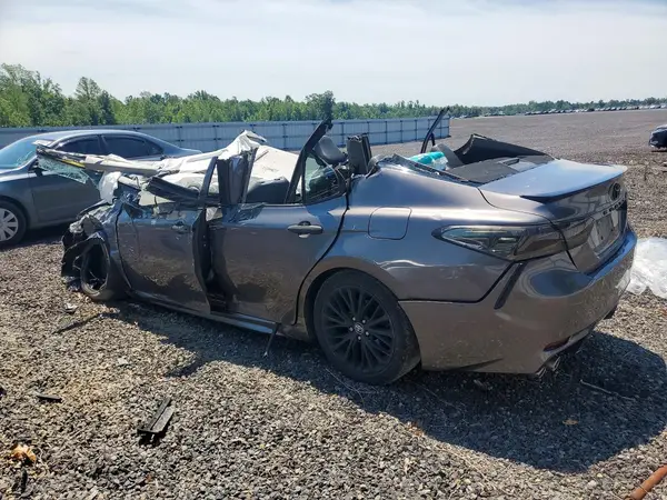 4T1B11HK7JU510191 2018 TOYOTA CAMRY - Image 2