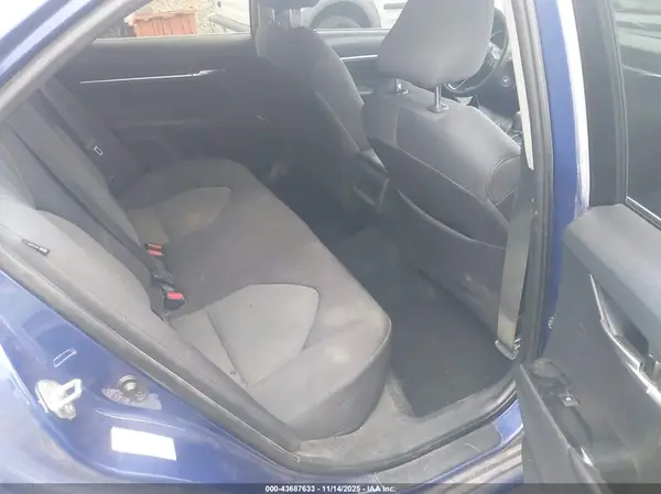 4T1B11HK7JU511924 2018 TOYOTA CAMRY - Image 8