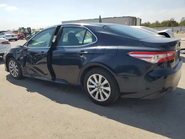 4T1B11HK7JU512622 2018 TOYOTA CAMRY - Image 2