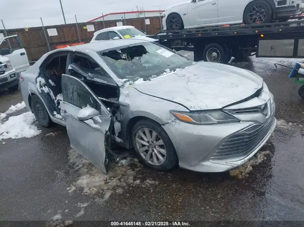 4T1B11HK7JU513950 2018 TOYOTA CAMRY - Image 1