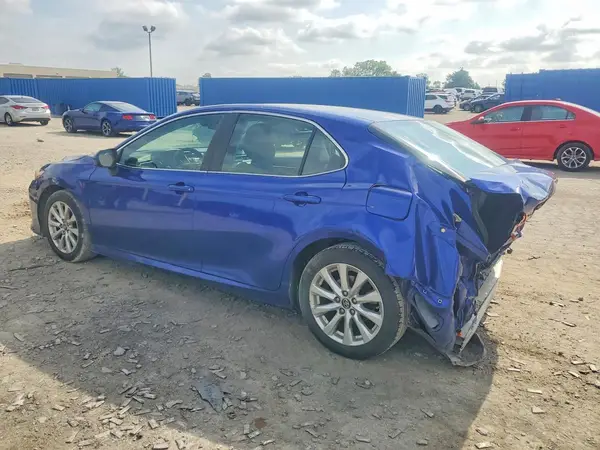 4T1B11HK7JU515679 2018 TOYOTA CAMRY - Image 2