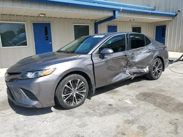 4T1B11HK7JU517433 2018 TOYOTA CAMRY - Image 1
