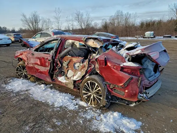 4T1B11HK7JU521160 2018 TOYOTA CAMRY - Image 2