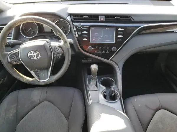4T1B11HK7JU523216 2018 TOYOTA CAMRY - Image 8