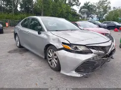 4T1B11HK7JU530831 2018 TOYOTA CAMRY
