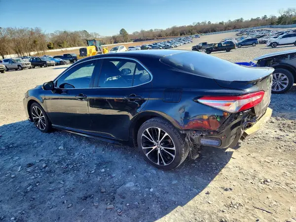 4T1B11HK7JU531882 2018 TOYOTA CAMRY - Image 2