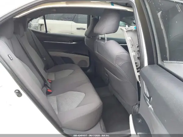 4T1B11HK7JU533177 2018 TOYOTA CAMRY - Image 8