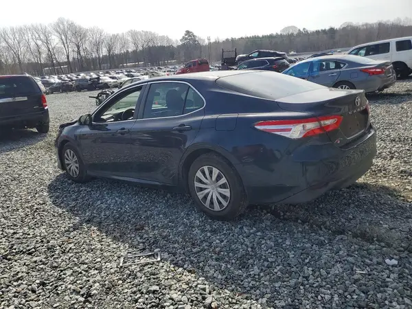 4T1B11HK7JU534054 2018 TOYOTA CAMRY - Image 2