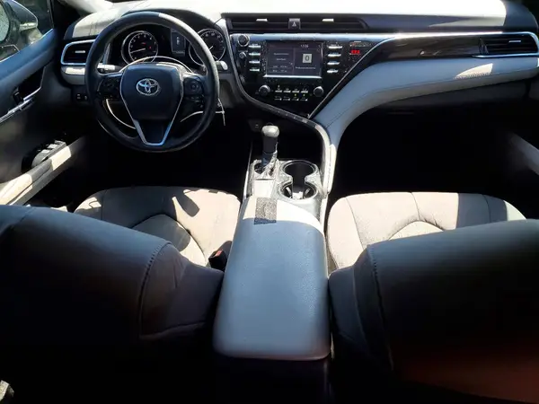 4T1B11HK7JU536208 2018 TOYOTA CAMRY - Image 8