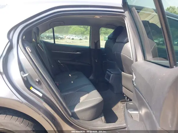 4T1B11HK7JU537911 2018 TOYOTA CAMRY - Image 8