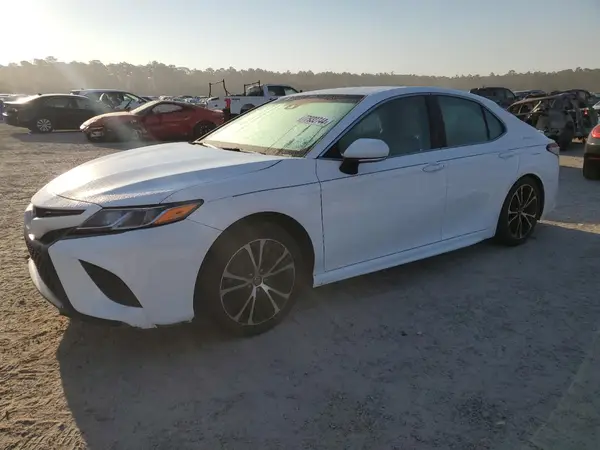 4T1B11HK7JU541490 2018 TOYOTA CAMRY - Image 1
