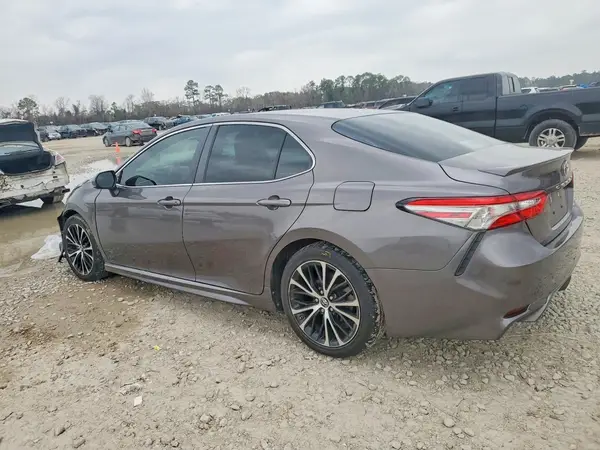 4T1B11HK7JU544115 2018 TOYOTA CAMRY - Image 2