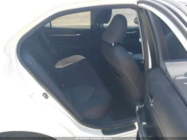 4T1B11HK7JU544244 2018 TOYOTA CAMRY - Image 8