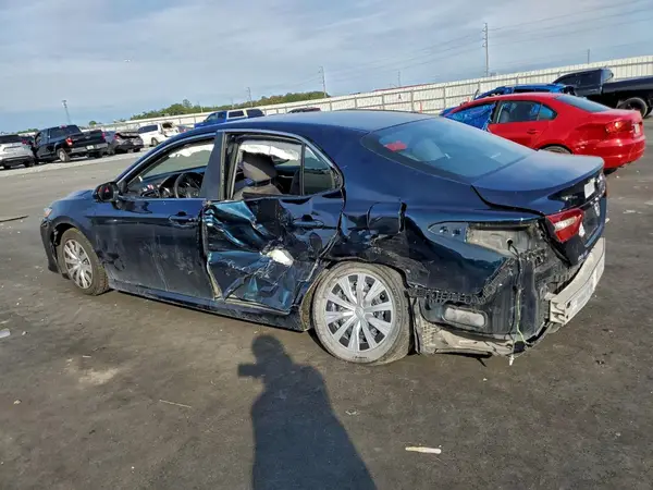 4T1B11HK7JU544549 2018 TOYOTA CAMRY - Image 2