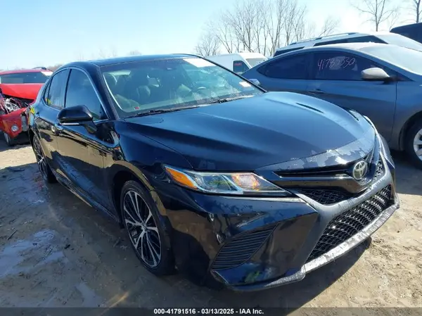 4T1B11HK7JU545314 2018 TOYOTA CAMRY - Image 1