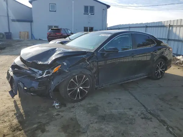 4T1B11HK7JU547094 2018 TOYOTA CAMRY - Image 1