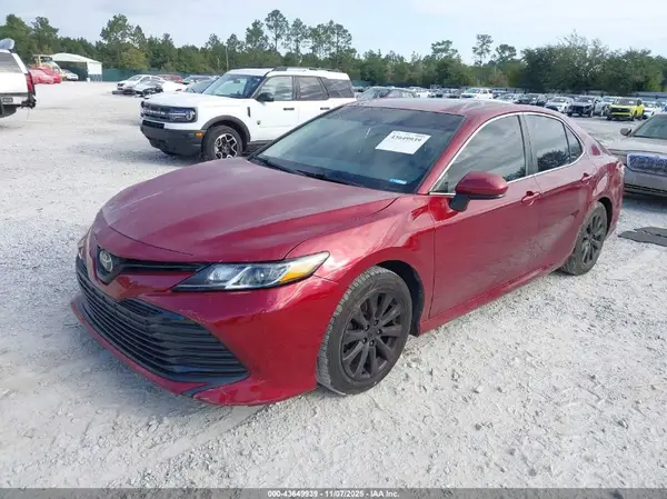 4T1B11HK7JU551291 2018 TOYOTA CAMRY - Image 2