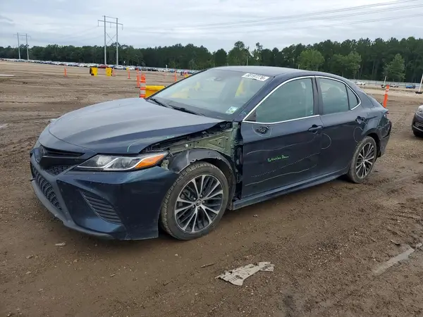 4T1B11HK7JU552635 2018 TOYOTA CAMRY - Image 1
