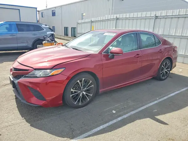 4T1B11HK7JU552795 2018 TOYOTA CAMRY - Image 1