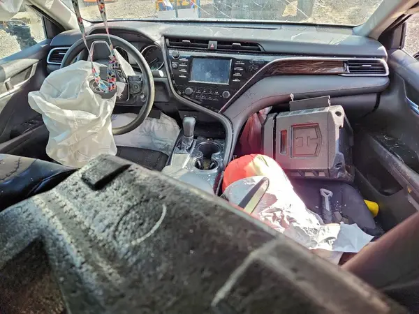 4T1B11HK7JU554305 2018 TOYOTA CAMRY - Image 8