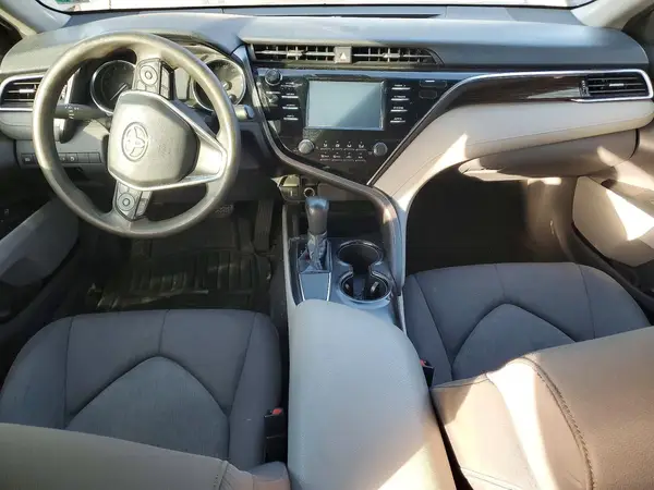 4T1B11HK7JU556197 2018 TOYOTA CAMRY - Image 8