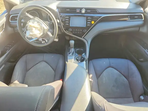 4T1B11HK7JU560217 2018 TOYOTA CAMRY - Image 8