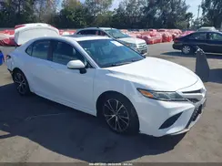 4T1B11HK7JU562324 2018 TOYOTA CAMRY
