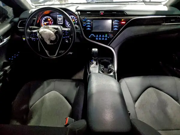4T1B11HK7JU564915 2018 TOYOTA CAMRY - Image 8