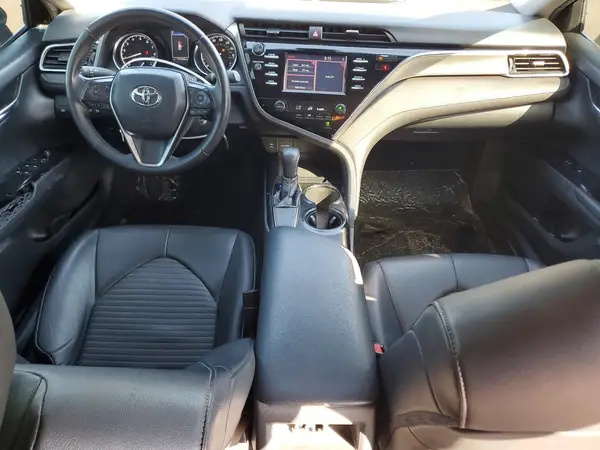 4T1B11HK7JU565854 2018 TOYOTA CAMRY - Image 8