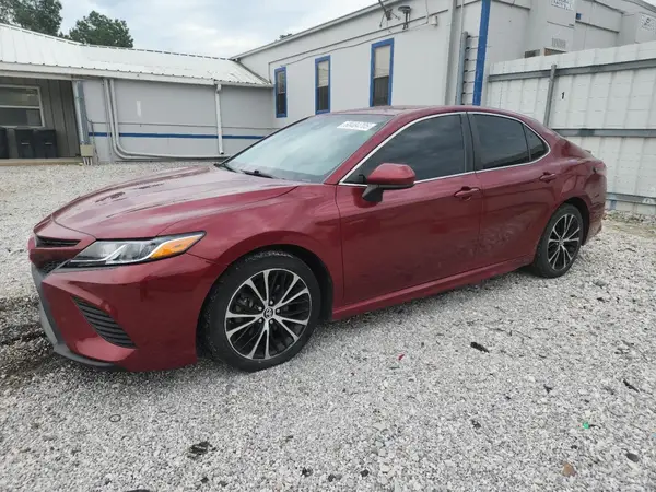 4T1B11HK7JU566602 2018 TOYOTA CAMRY - Image 1