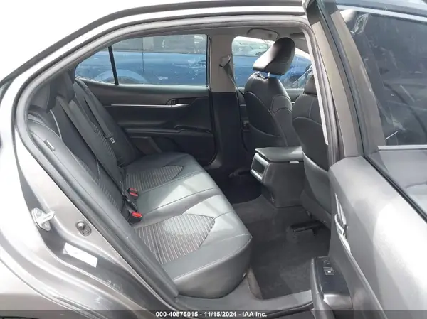 4T1B11HK7JU566647 2018 TOYOTA CAMRY - Image 8