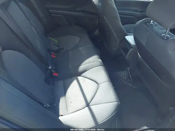 4T1B11HK7JU568401 2018 TOYOTA CAMRY - Image 8