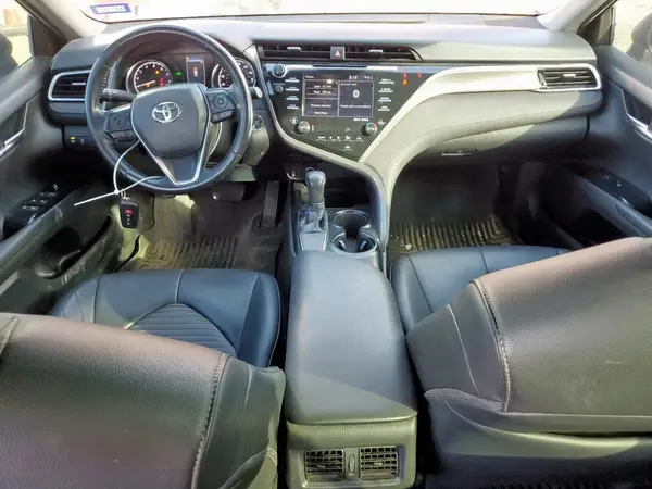 4T1B11HK7JU569628 2018 TOYOTA CAMRY - Image 8