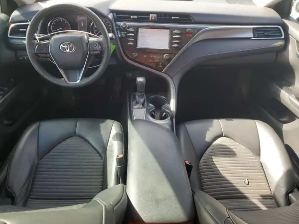 4T1B11HK7JU572822 2018 TOYOTA CAMRY - Image 8