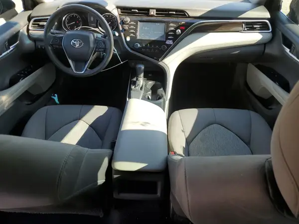 4T1B11HK7JU573565 2018 TOYOTA CAMRY - Image 8