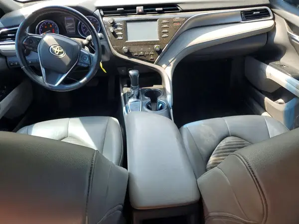 4T1B11HK7JU578586 2018 TOYOTA CAMRY - Image 8