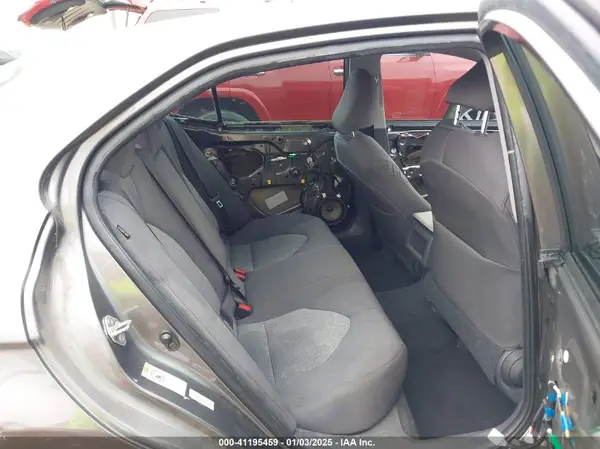 4T1B11HK7JU579088 2018 TOYOTA CAMRY - Image 8