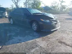4T1B11HK7JU579995 2018 TOYOTA CAMRY