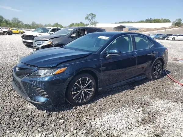 4T1B11HK7JU580709 2018 TOYOTA CAMRY - Image 1