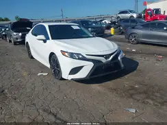 4T1B11HK7JU581178 2018 TOYOTA CAMRY